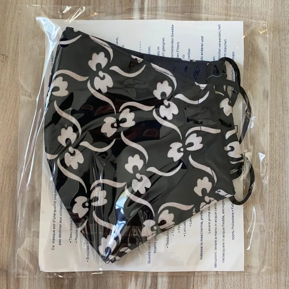 ❤️ Tory Burch Printed Face Mask New